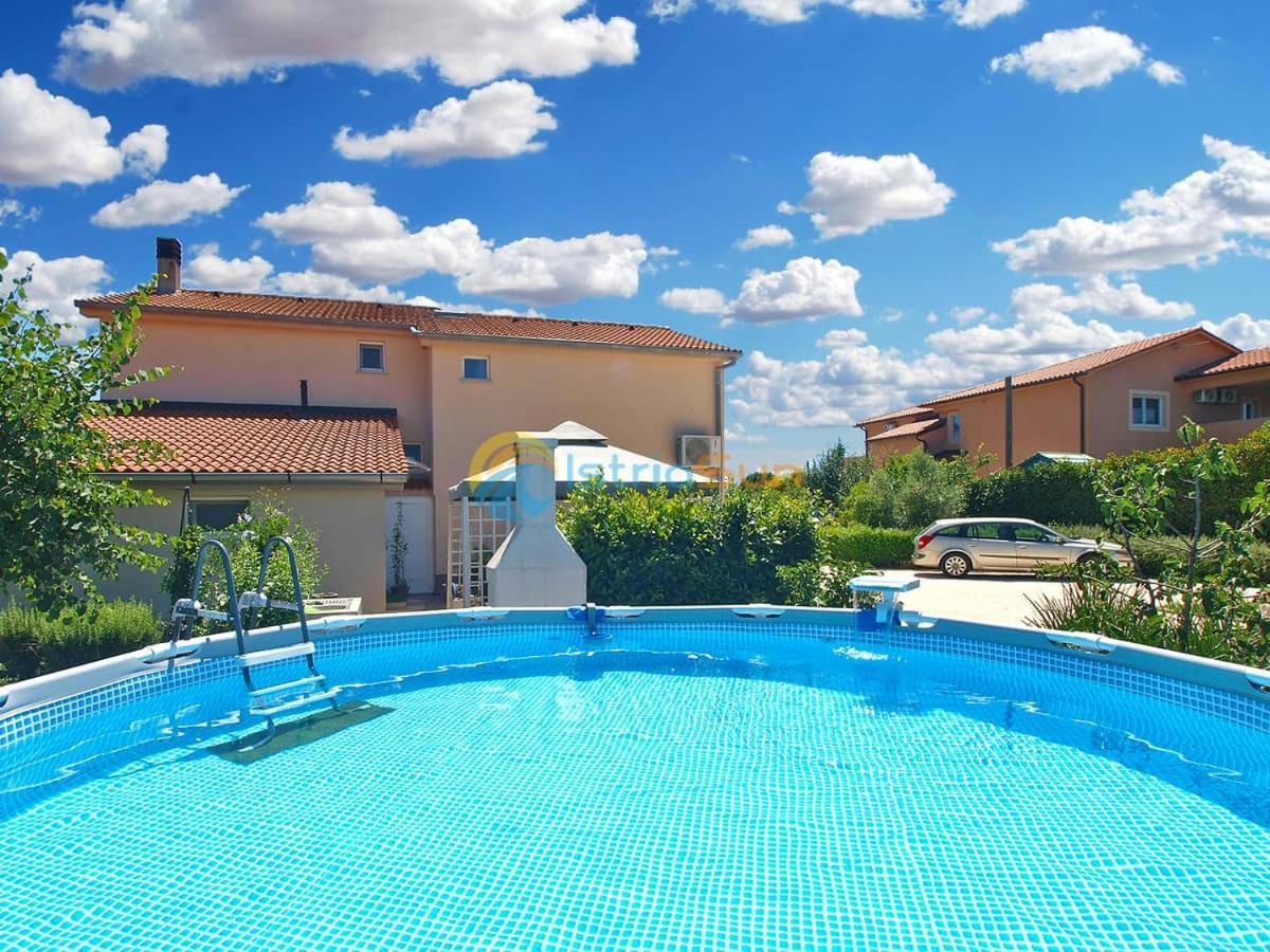 Apartment Radeki Glavica 112B Loborika المظهر الخارجي الصورة